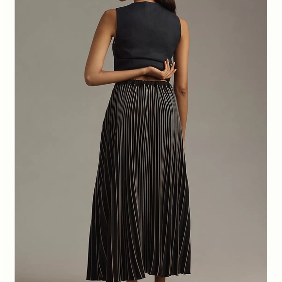Anthropology MAEVE PLEATED
BUTTON-FRONT MAXI
SKIRT size S - Picture 6 of 7